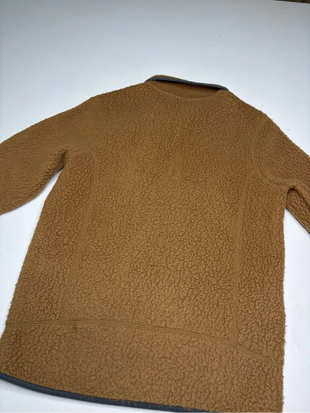 Patagonia retro pile